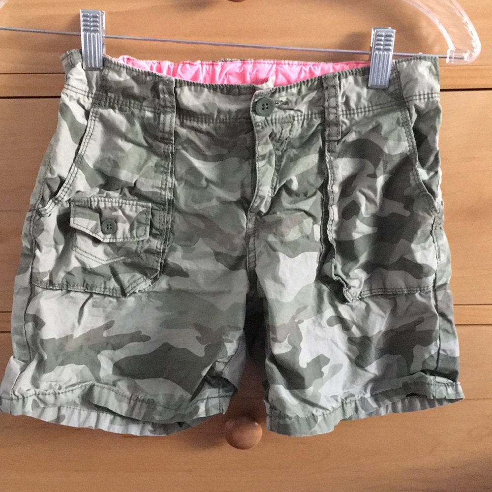 Girl’s Camo Cargo Shorts